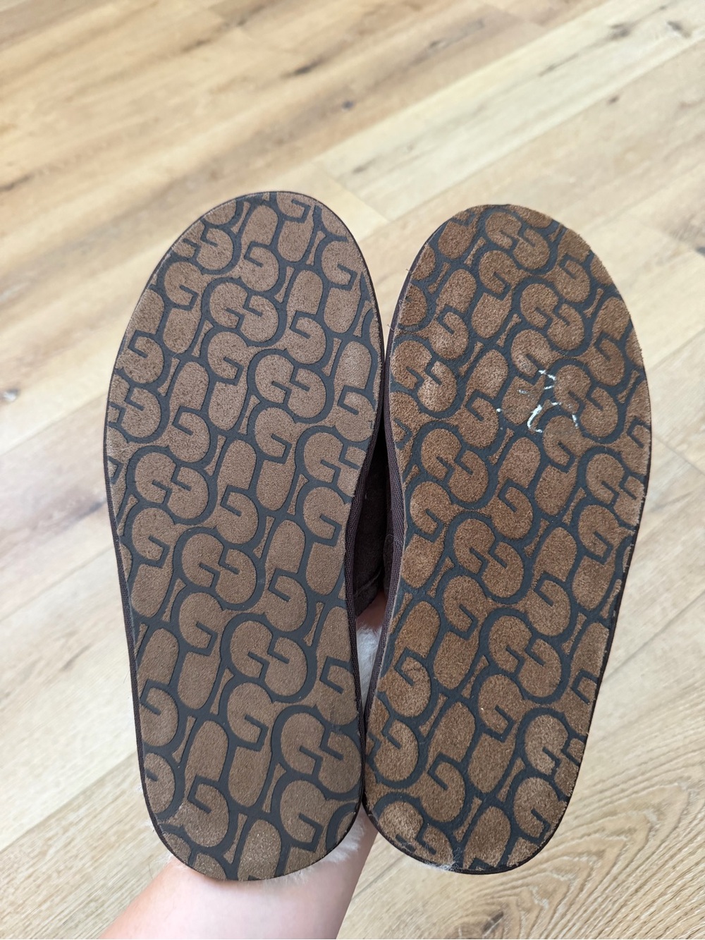 UGG Scuff Brown Suede Shearling Mule Slippers - Picture 6 of 6